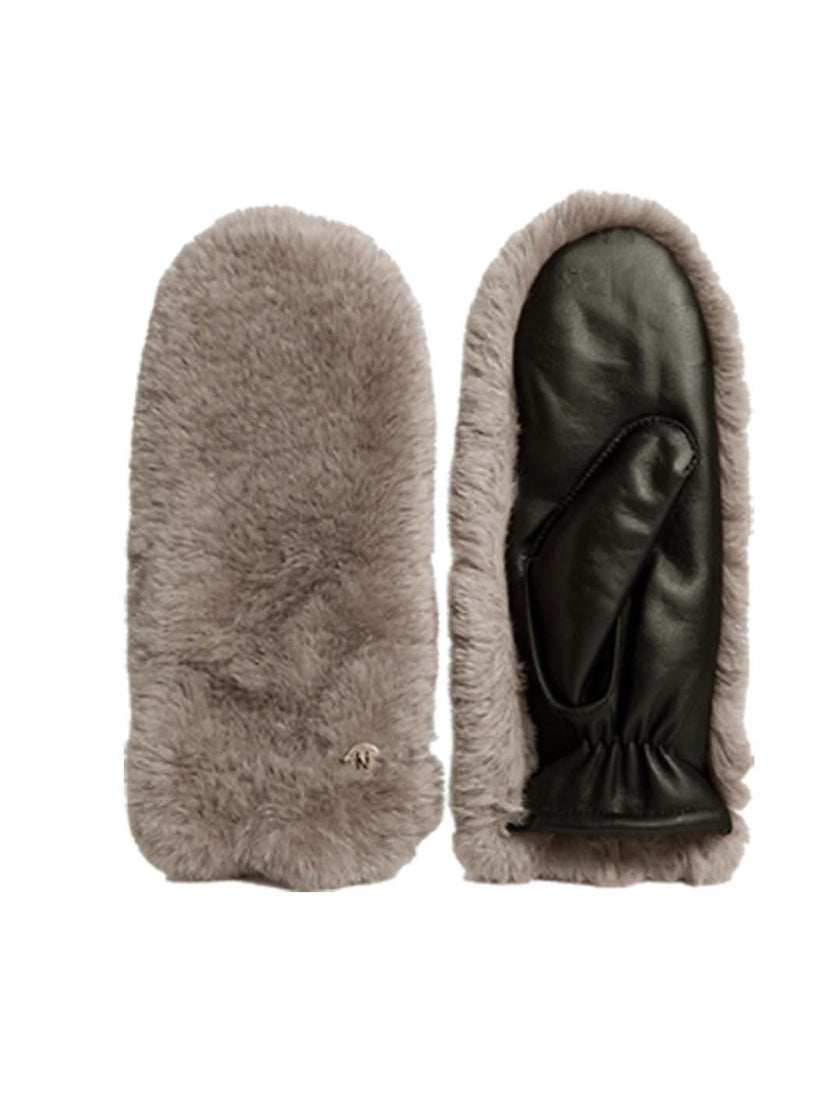 Women's mink leather mittens for stylish winter warmth