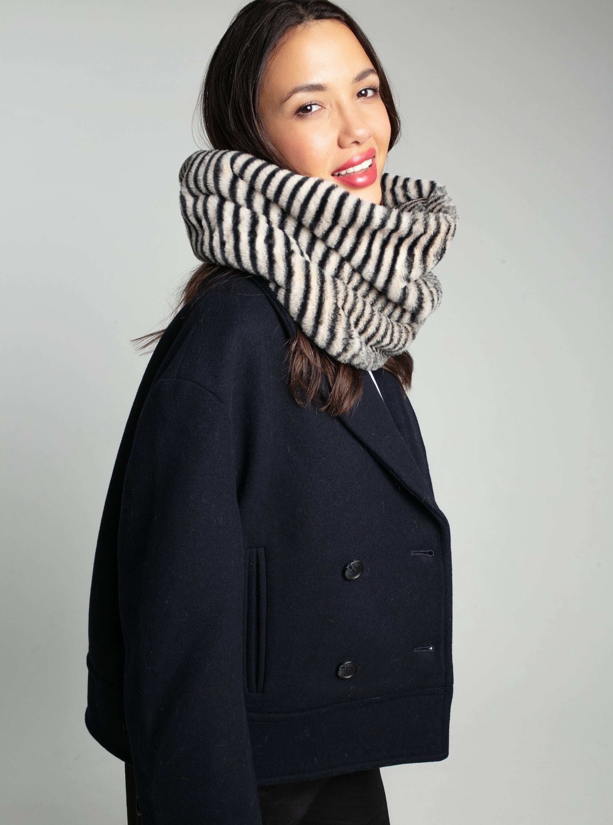 SNUGGY FAUX FUR SNOOD-NEUTRAL