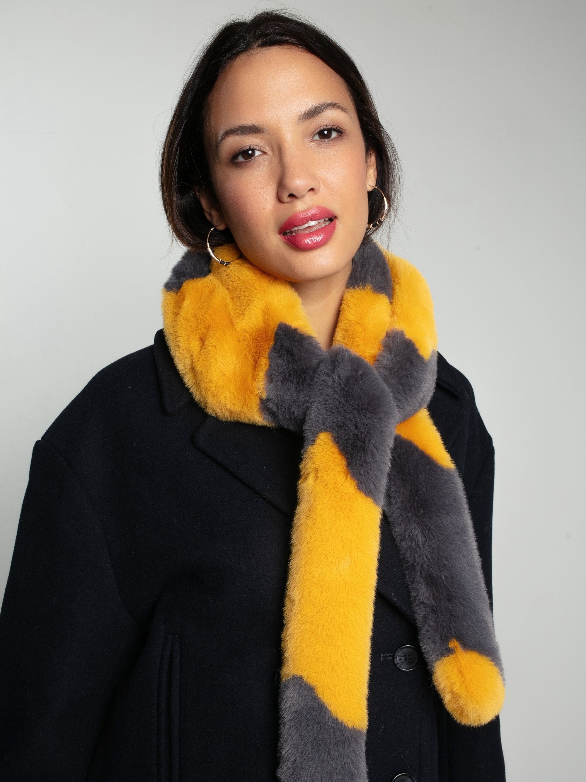 ZIGGY FAUX FUR SCARF-OCHRE