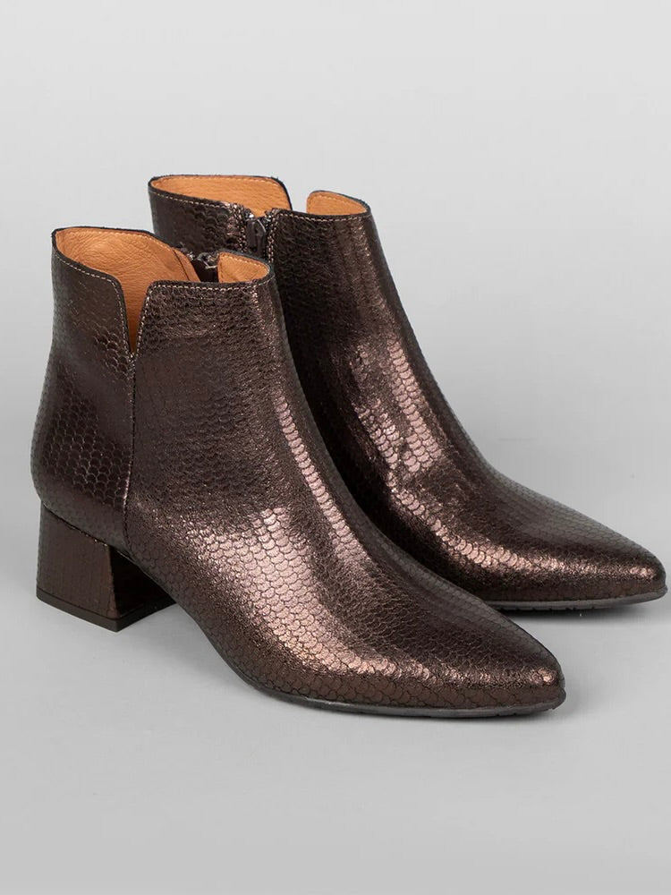 LEISEL BOOTS IN DARK BROWN