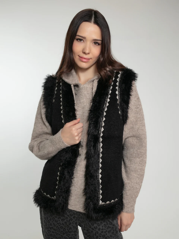 DANNIKA GILET IN BLACK