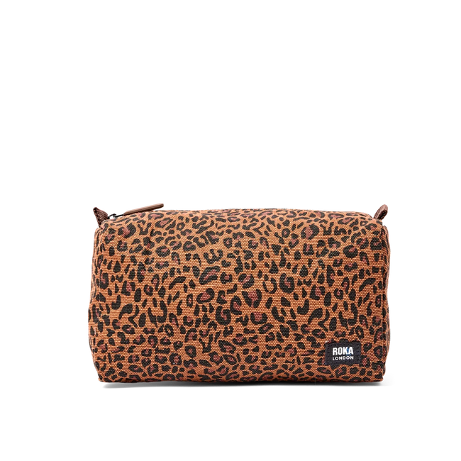 Maygrove Wash Bag in Leopard Mini