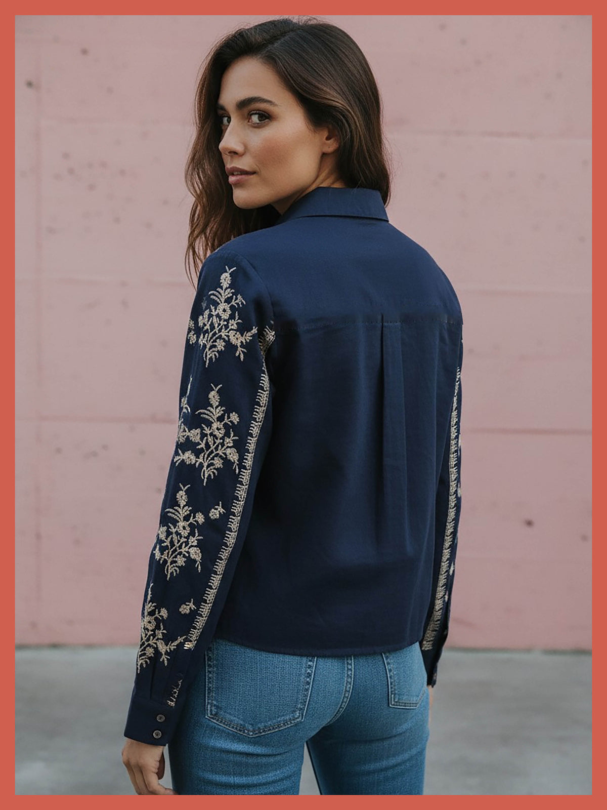 Sienna Embroidered Cropped Shirt In Dark Navy