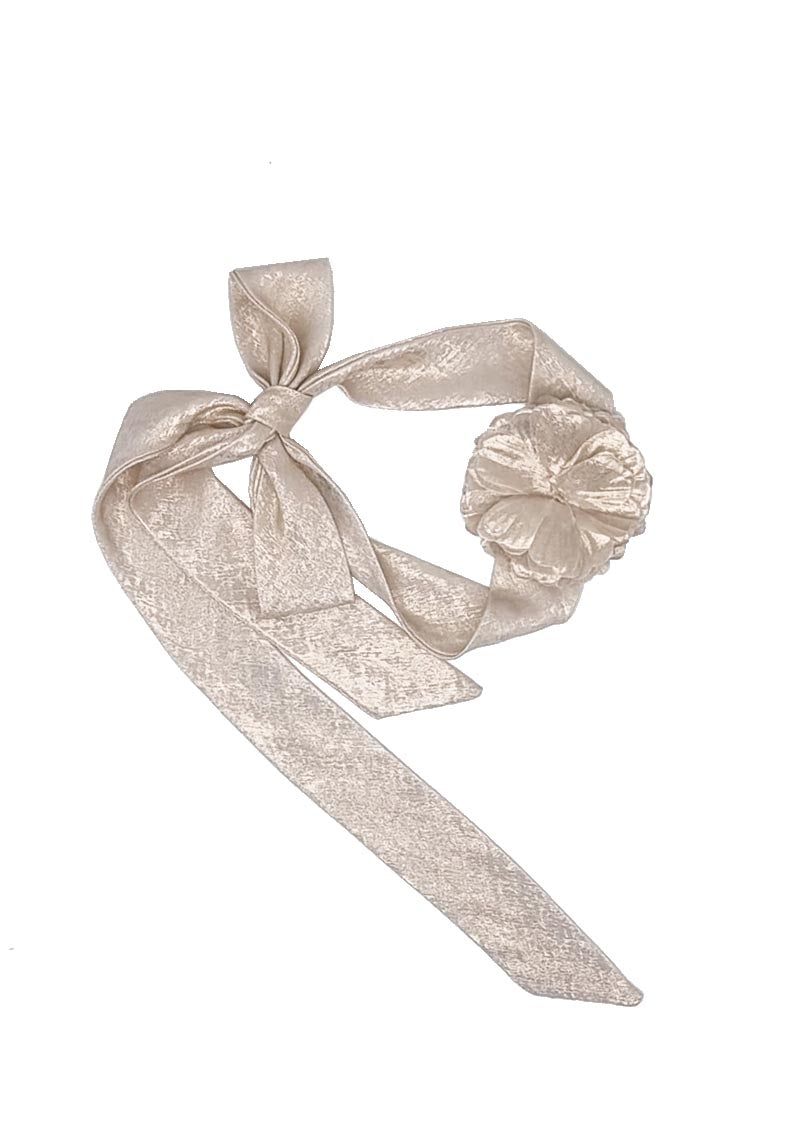 VERA CORSAGE SCARF IN CHAMPAGNE