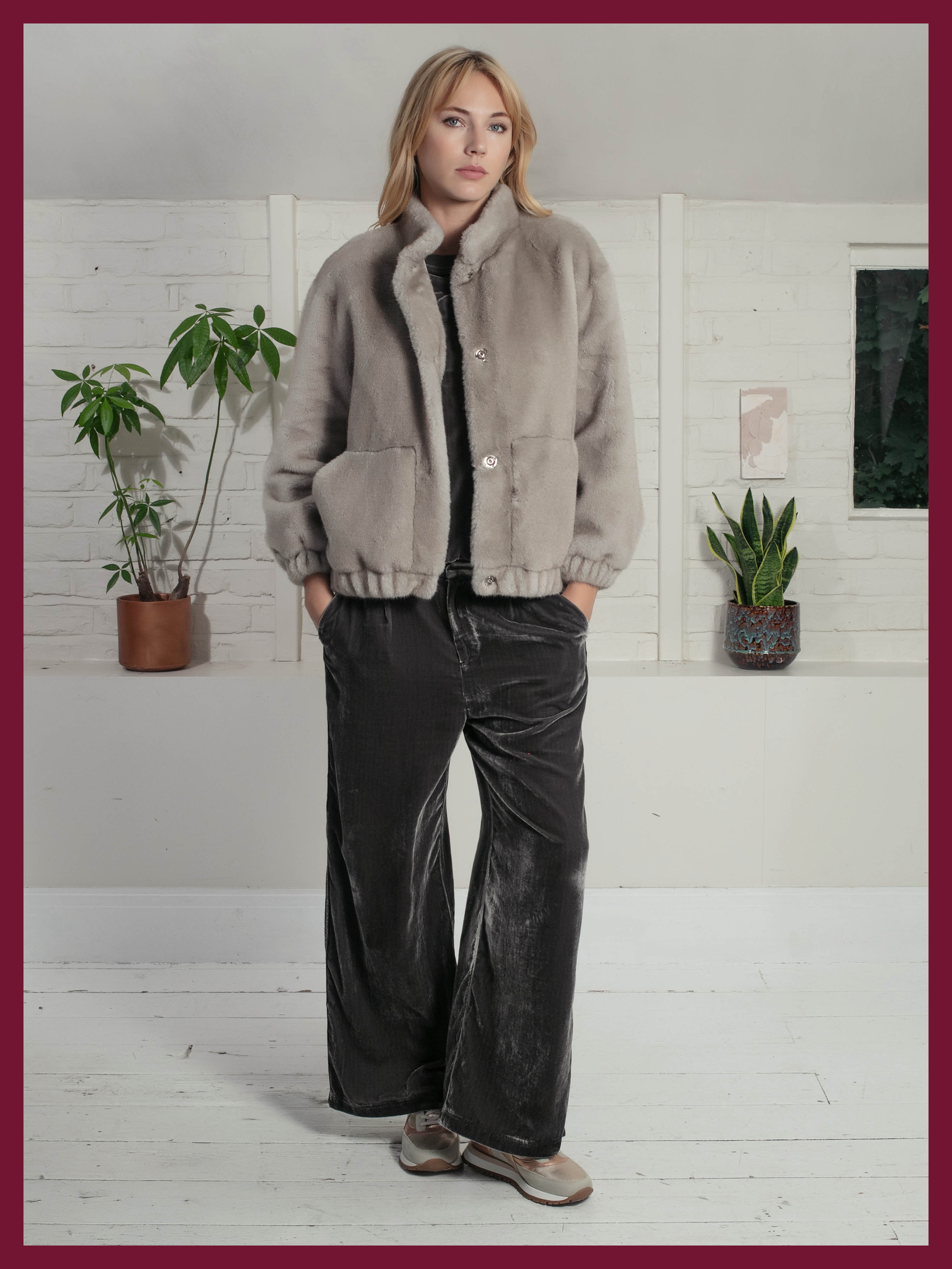 Aubrey Faux Fur Jacket In Grey