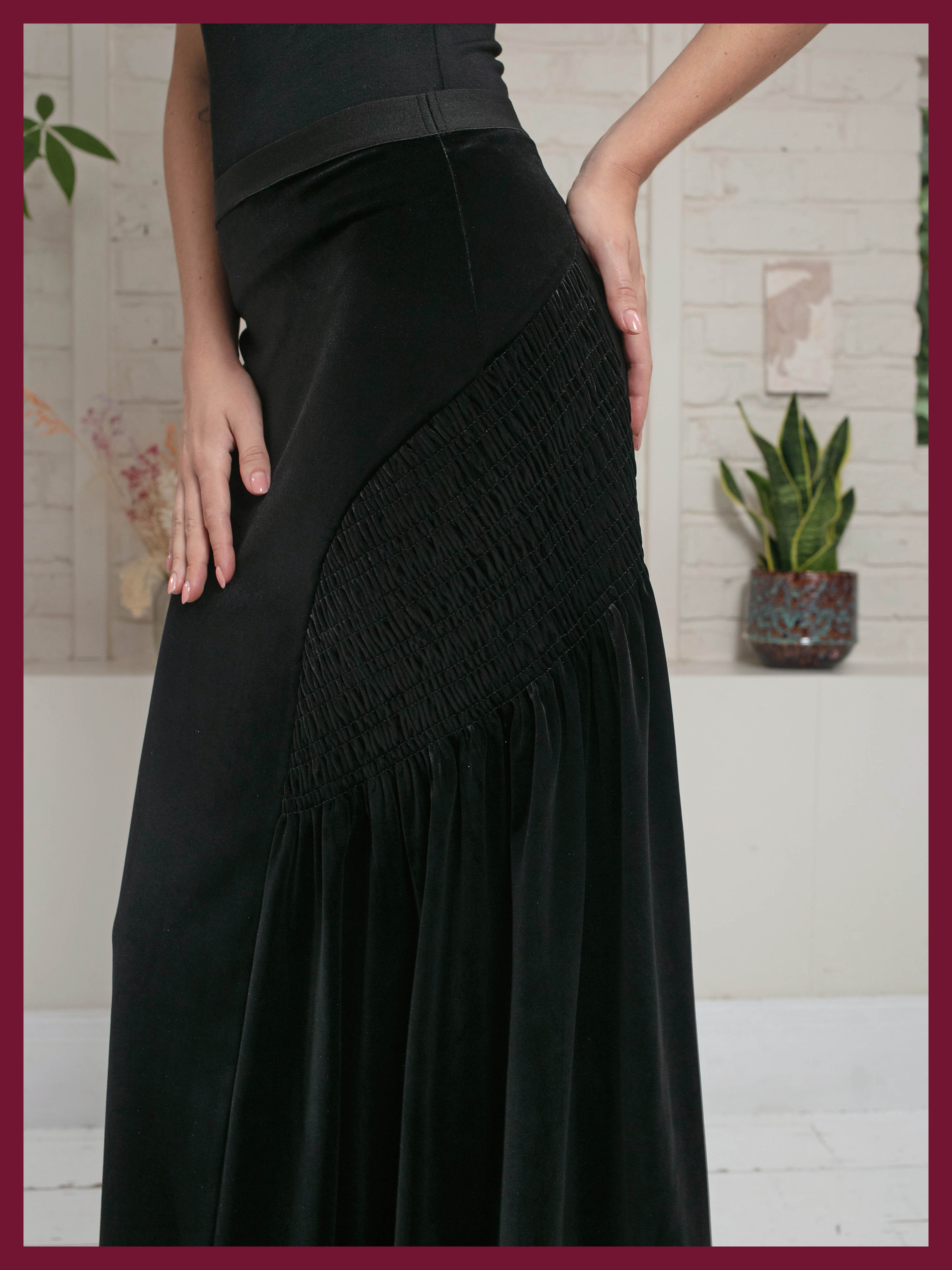 Cora Velvet Skirt In Black