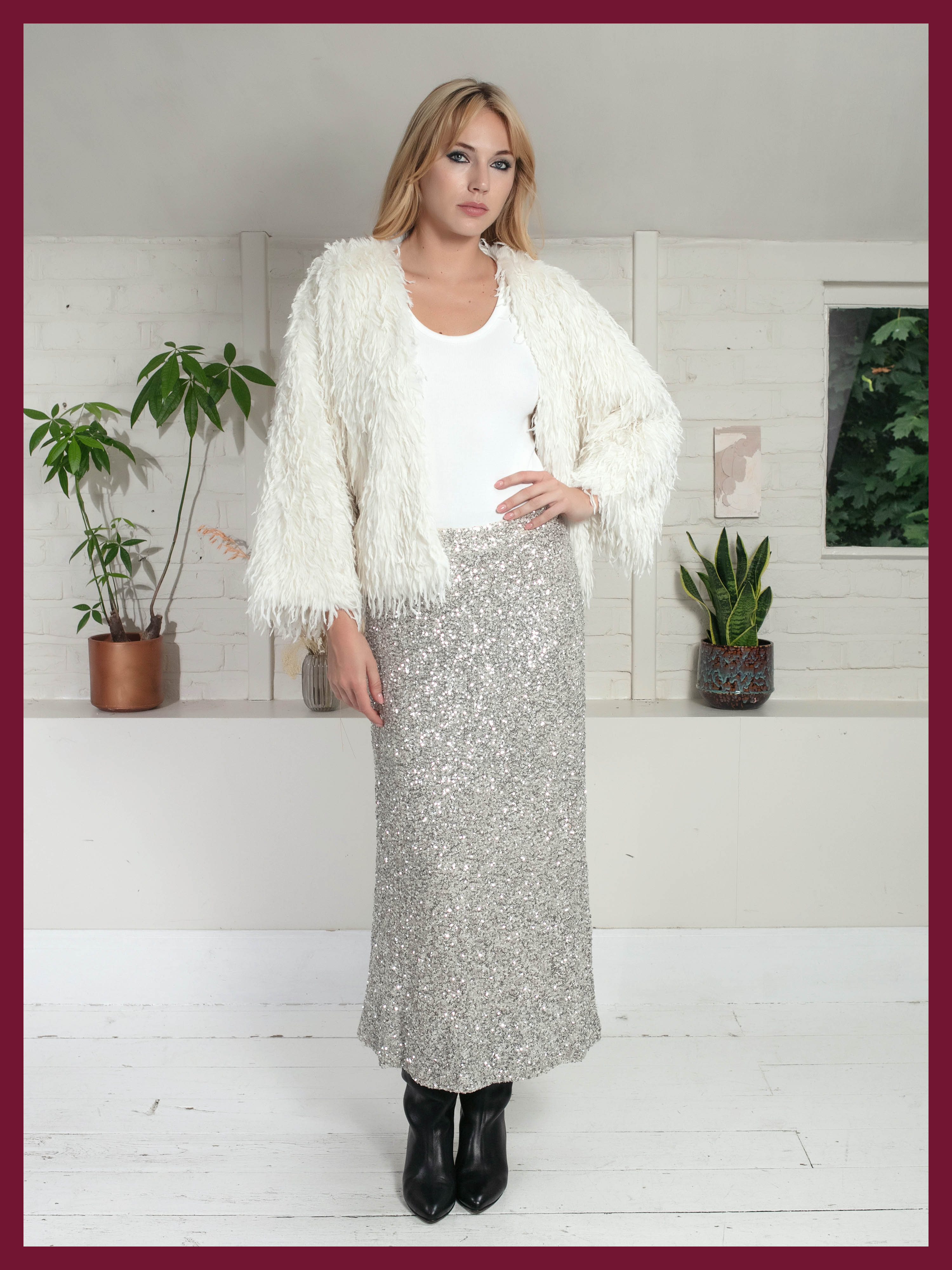 Philippa Sequin Skirt In Gold