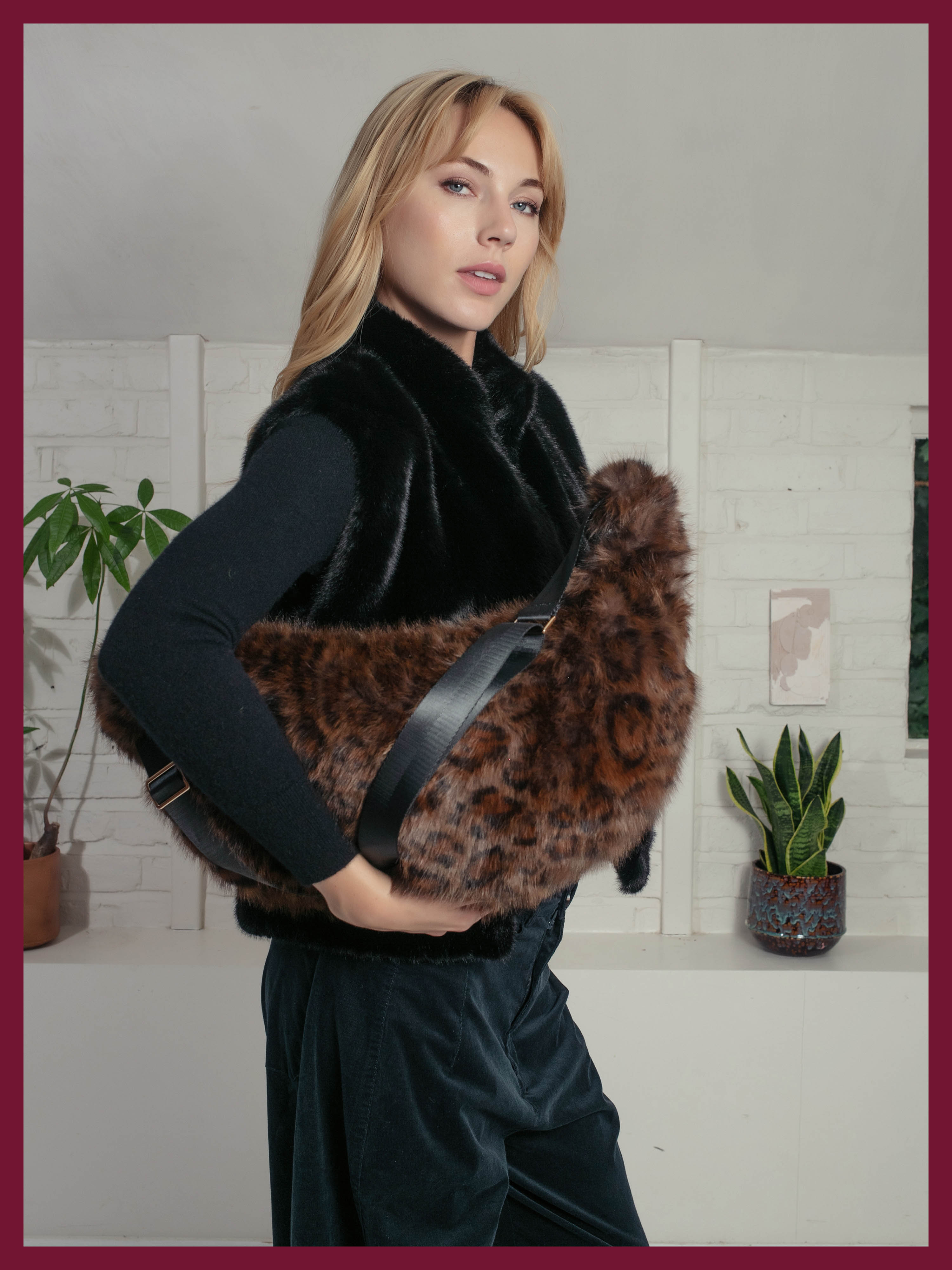 Sasha Slouch Bag In Chocolate Leo