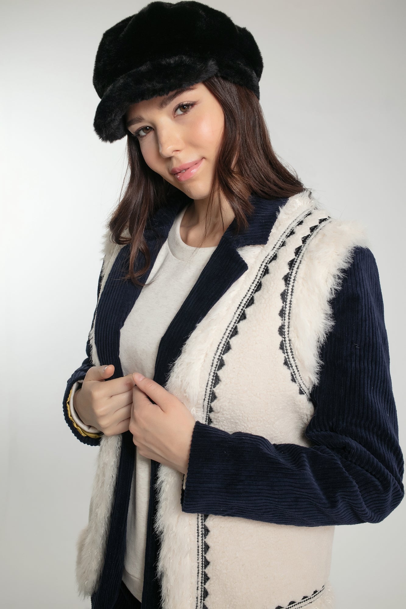 Apollo Fur Cap - Black