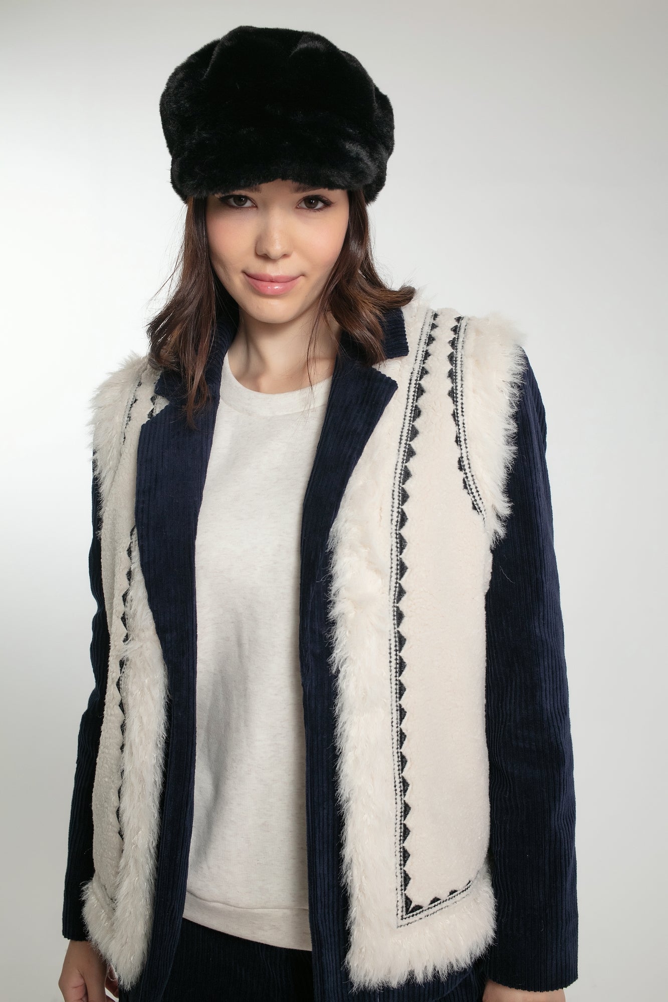 Apollo Fur Cap - Black